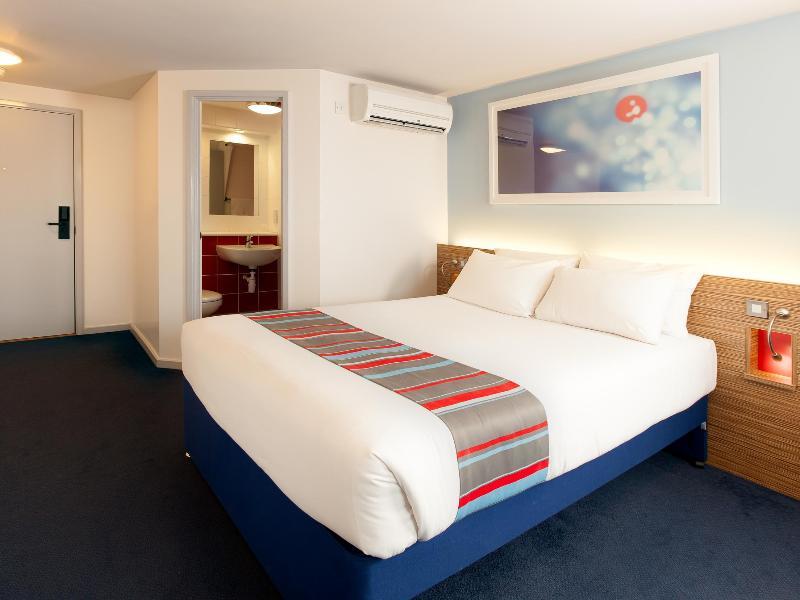 Travelodge Liverpool Stonedale Park Exterior foto