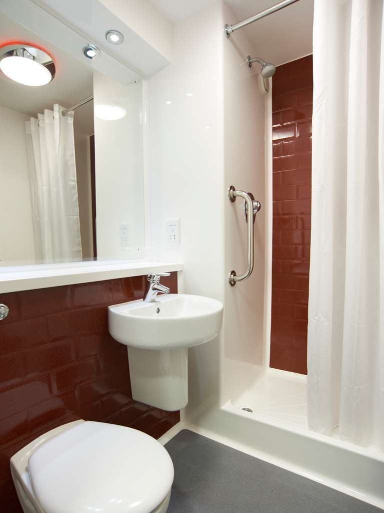 Travelodge Liverpool Stonedale Park Habitación foto
